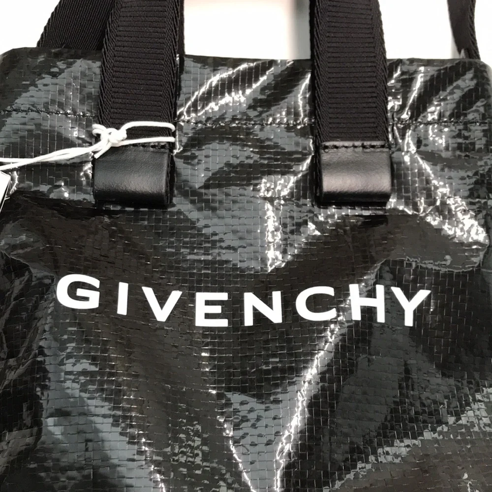 New Givenchy Black G-Shopper Mini Tote Bag Open Top Authentic”